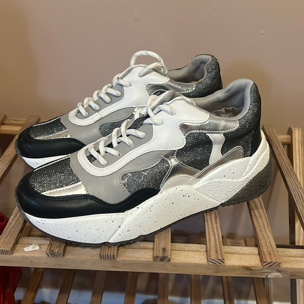 I.N.C white and silver wedged sneakers (men’s size 6 1/2)